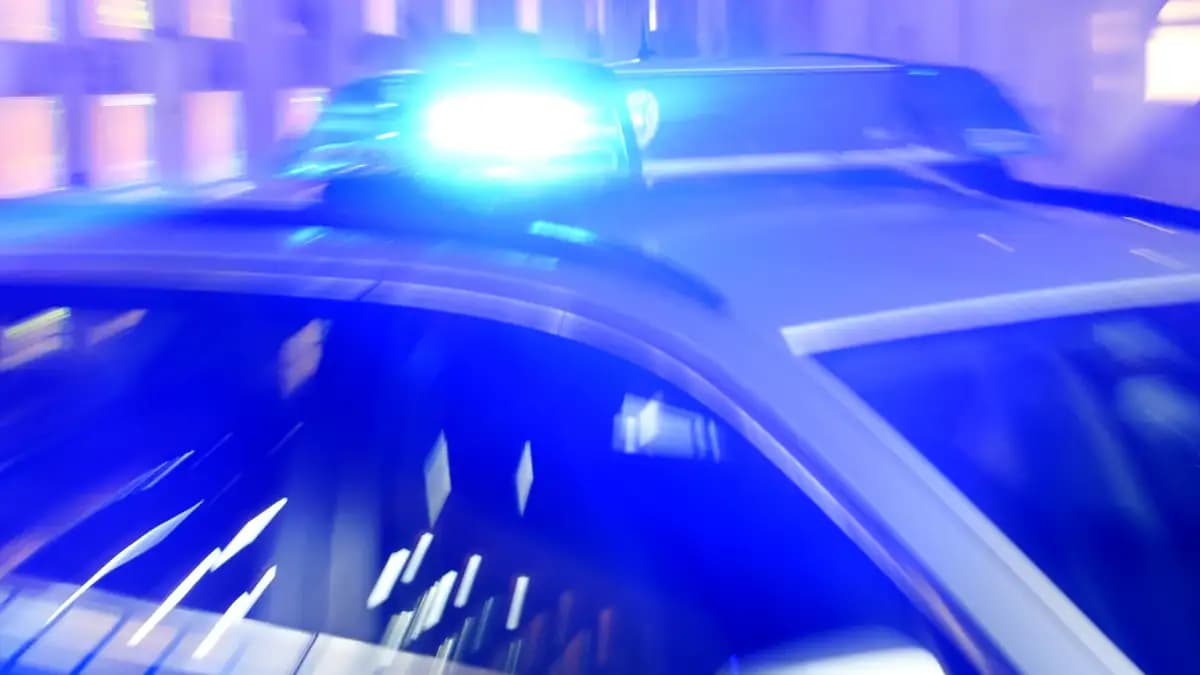 Unbekannte zapfen Lkw in Leer an und wollen Diesel stehlen