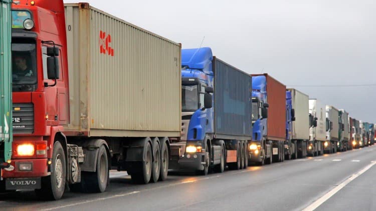 Grenzkontrollen in Polen: Kommen Schnellfahr-Spuren für Lkw?