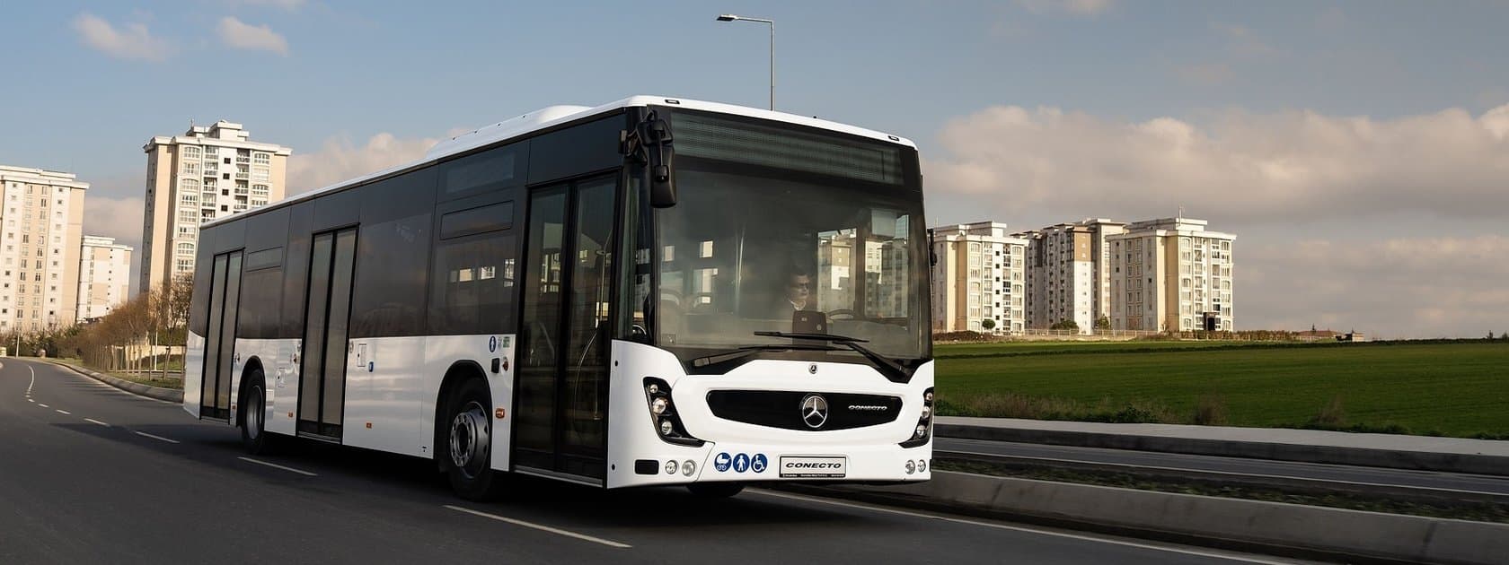 Daimler Buses baut Produktionskapazitäten aus: Kooperation mit Bushersteller Otokar unterzeichnet
