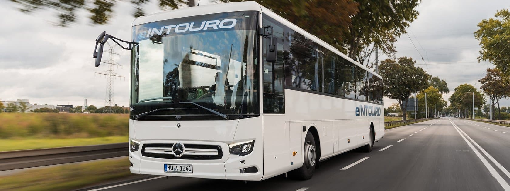 Heiß auf E: erfolgreiche Sommererprobung des neuen Mercedes-Benz eIntouro in Spanien